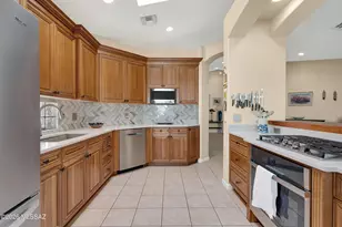 7263 E Placita Rancho La Cholla, Tucson, AZ 85715 - Photo 13