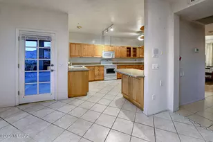 3463 N Country Club Vista Cir, Tucson, AZ 85750 - Photo 13
