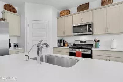 656 W Wilkinson Street, Vail, AZ 85641 - Photo 9