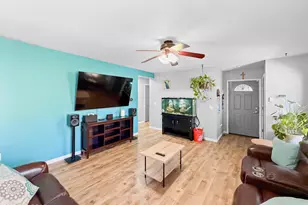 8265 W Redshank Dr, Tucson, AZ 85757 - Photo 3