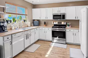 8265 W Redshank Dr, Tucson, AZ 85757 - Photo 7