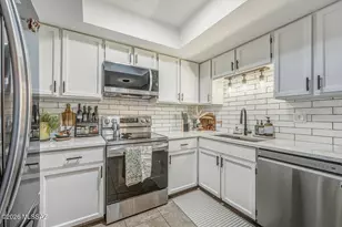 831 W Paseo Del Prado, Green Valley, AZ 85614 - Photo 11