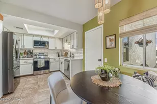 831 W Paseo Del Prado, Green Valley, AZ 85614 - Photo 9