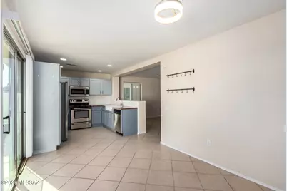 21607 E Homestead Drive, Red Rock, AZ 85145 - Photo 11