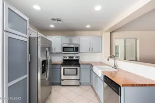 21607 E Homestead Dr, Red Rock, AZ 85145 - Photo 13