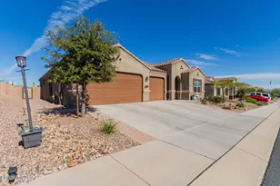 1132 W Whispering Lea Ln, Sahuarita, AZ 85629 - Photo 3