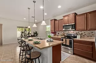 33938 S Garrison Ln, Red Rock, AZ 85145 - Photo 13