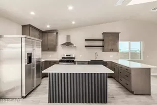 9910 E Gray Hawk Dr, Tucson, AZ 85730 - Photo 15