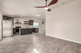 9910 E Gray Hawk Dr, Tucson, AZ 85730 - Photo 9