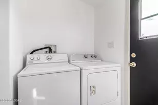 11103 W Panther Peak Dr, Tucson, AZ 85743 - Photo 27