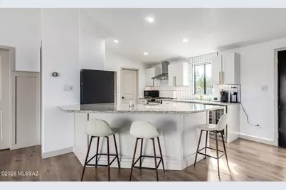 11103 W Panther Peak Drive, Tucson, AZ 85743 - Photo 11