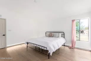 11103 W Panther Peak Dr, Tucson, AZ 85743 - Photo 17