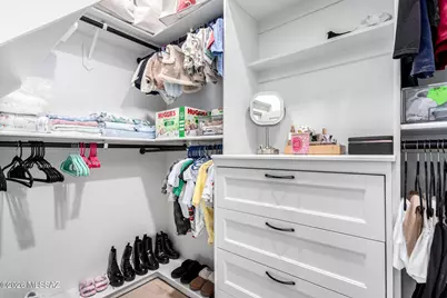 11103 W Panther Peak Drive, Tucson, AZ 85743 - Photo 19