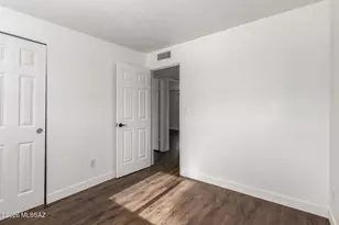 8331 E Balfour Dr, Tucson, AZ 85710 - Photo 25