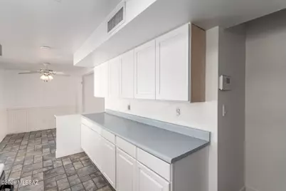 8331 E Balfour Drive, Tucson, AZ 85710 - Photo 15