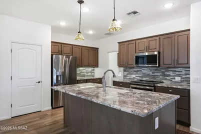 1119 N Echo Ranch Drive, Green Valley, AZ 85614 - Photo 3