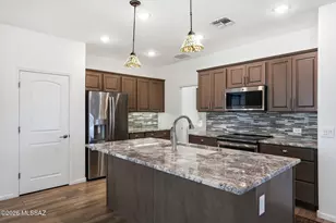 1119 N Echo Ranch Dr, Green Valley, AZ 85614 - Photo 3
