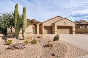 600 N Alexis Loop, Green Valley, AZ 85614 - Photo 3