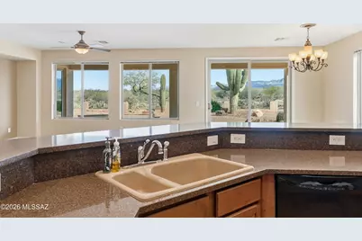 600 N Alexis Loop, Green Valley, AZ 85614 - Photo 21