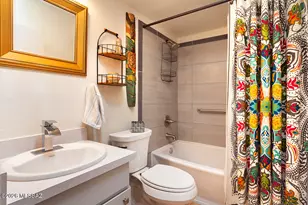 1264 W Camino Lucientes, Green Valley, AZ 85622 - Photo 11