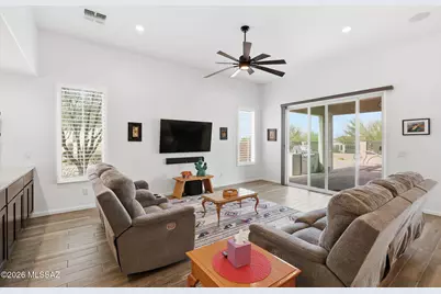 2475 E Rolling Meadow Lane, Green Valley, AZ 85614 - Photo 7