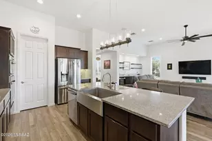 2475 E Rolling Meadow Ln, Green Valley, AZ 85614 - Photo 15