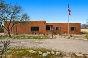 3121 N Conestoga Ave, Tucson, AZ 85749 - Photo 1