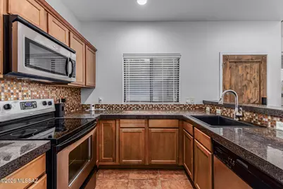 4120 N Thurston Lane #19, Tucson, AZ 85705 - Photo 3