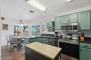 14401 N Copperstone Dr, Oro Valley, AZ 85755 - Photo 9