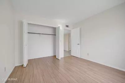 3951 N Four Winds Drive, Tucson, AZ 85750 - Photo 31