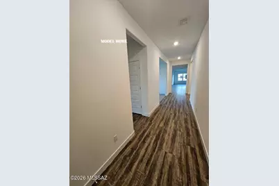 870 N Astronomer Lane, Green Valley, AZ 85614 - Photo 3