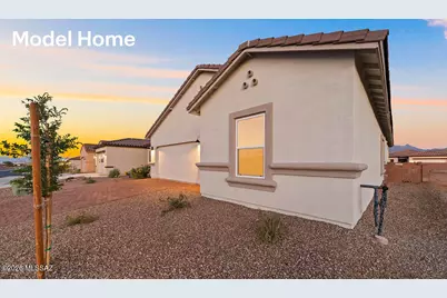 870 N Astronomer Lane, Green Valley, AZ 85614 - Photo 3