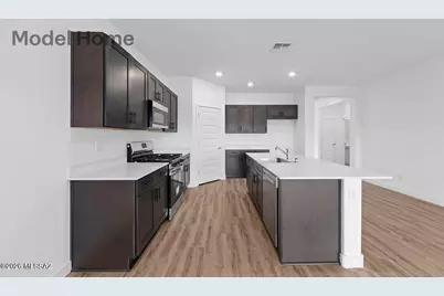 870 N Astronomer Lane, Green Valley, AZ 85614 - Photo 17