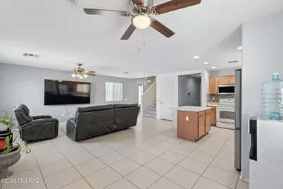 21524 E Independence Way, Red Rock, AZ 85145 - Photo 9