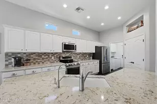 5231 W Winding Desert Dr, Marana, AZ 85658 - Photo 17