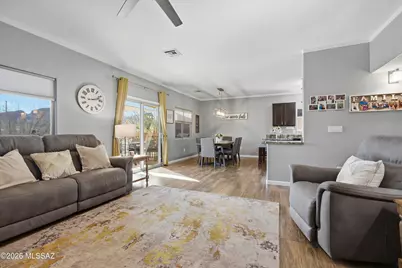 8001 W Sunfire Drive, Tucson, AZ 85743 - Photo 9