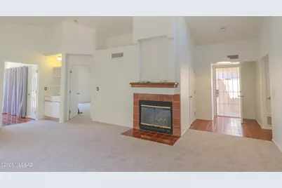 310 E Highcourte Lane, Tucson, AZ 85737 - Photo 5