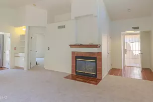 310 E Highcourte Ln, Tucson, AZ 85737 - Photo 5