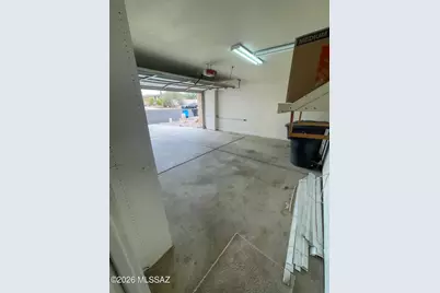 310 E Highcourte Lane, Tucson, AZ 85737 - Photo 15