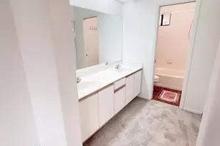 310 E Highcourte Ln, Tucson, AZ 85737 - Photo 9