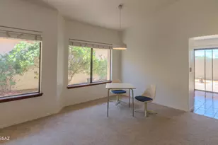 310 E Highcourte Ln, Tucson, AZ 85737 - Photo 7