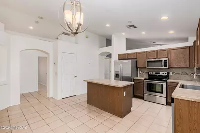 8509 E Sarnoff Ridge Loop, Tucson, AZ 85710 - Photo 1