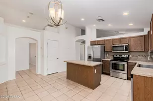 8509 E Sarnoff Ridge Loop, Tucson, AZ 85710 - Photo 1