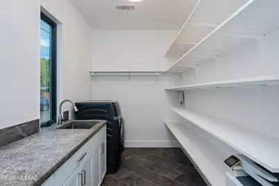 2227 E Helen Street, Tucson, AZ 85719 - Photo 19