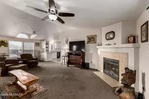 2854 E Cottonwood Club Ln, Tucson, AZ 85706 - Photo 7