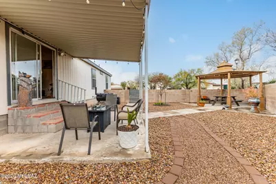 2854 E Cottonwood Club Lane, Tucson, AZ 85706 - Photo 37