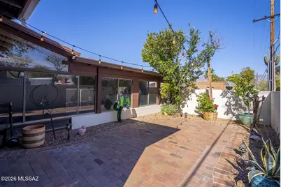 9075 E Palms Park Drive, Tucson, AZ 85715 - Photo 29