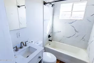 104 E Apache St, Huachuca City, AZ 85616 - Photo 25