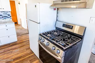 104 E Apache St, Huachuca City, AZ 85616 - Photo 19