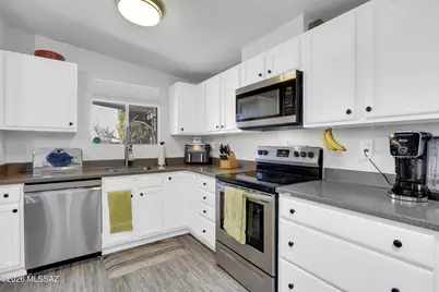 7374 E Calle Lugo, Tucson, AZ 85710 - Photo 5